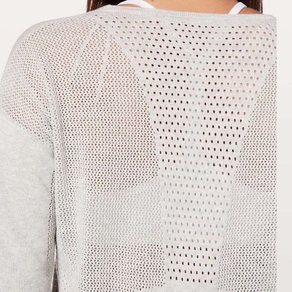 Lululemon Knit V Neck Long Sleeve Gray Perforated sweater - Picture 2 of 9